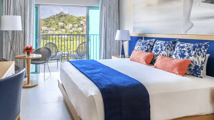 Harbor Club, Curio Collection by Hilton